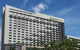 Holiday Inn Makati